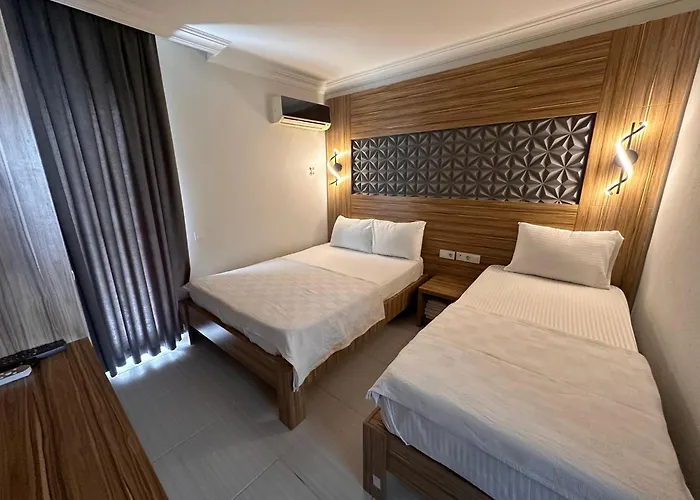 Royal Ezel Hotel